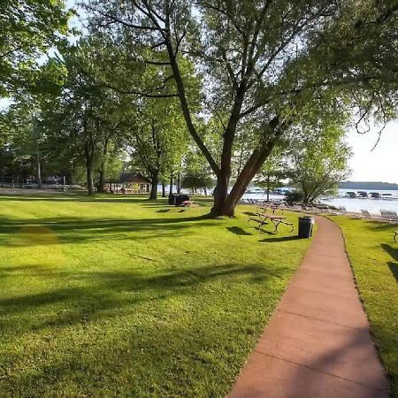 Top Floor Luxury, Sauna, Private Pool, Lake Bellaire Beach, 5 Beds, 4 Full Bath Exteriér fotografie