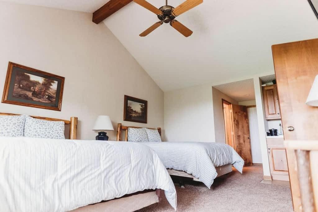 Top Floor Luxury, Sauna, Private Pool, Lake Bellaire Beach, 5 Beds, 4 Full Bath Exteriér fotografie