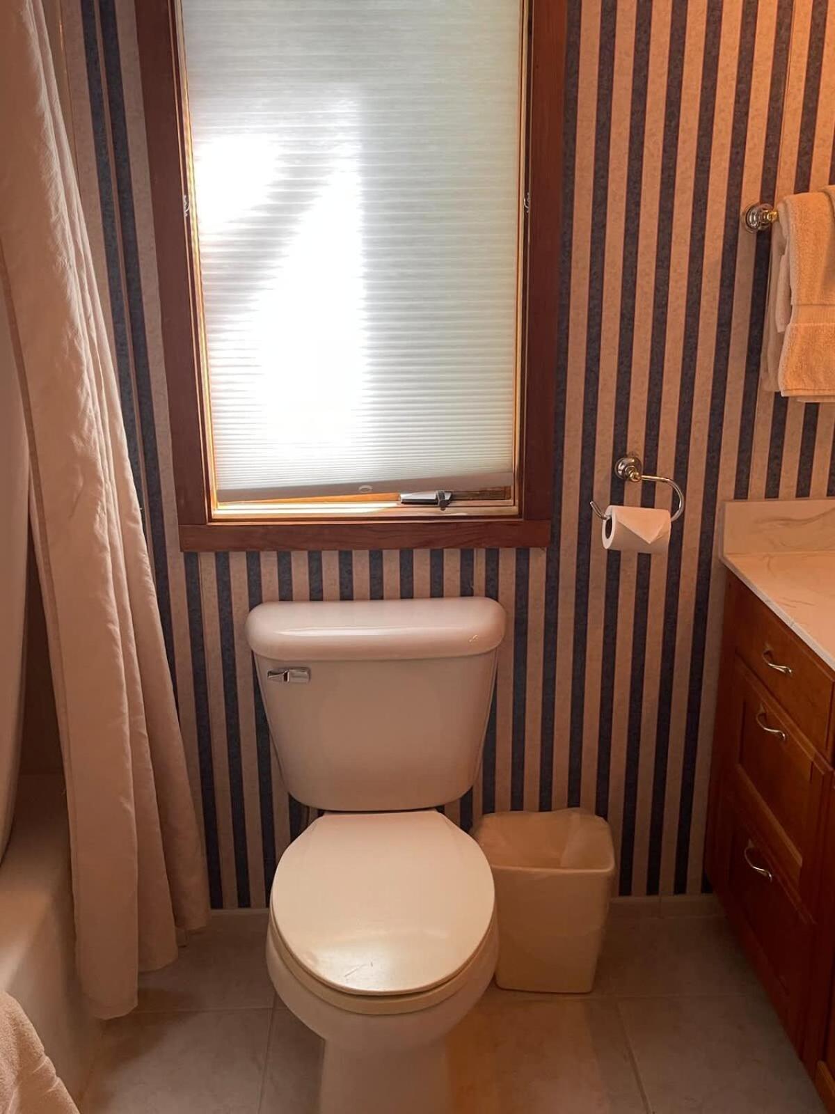 Top Floor Luxury, Sauna, Private Pool, Lake Bellaire Beach, 5 Beds, 4 Full Bath Exteriér fotografie