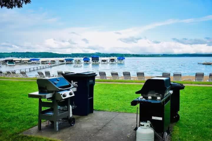 Top Floor Luxury, Sauna, Private Pool, Lake Bellaire Beach, 5 Beds, 4 Full Bath Exteriér fotografie